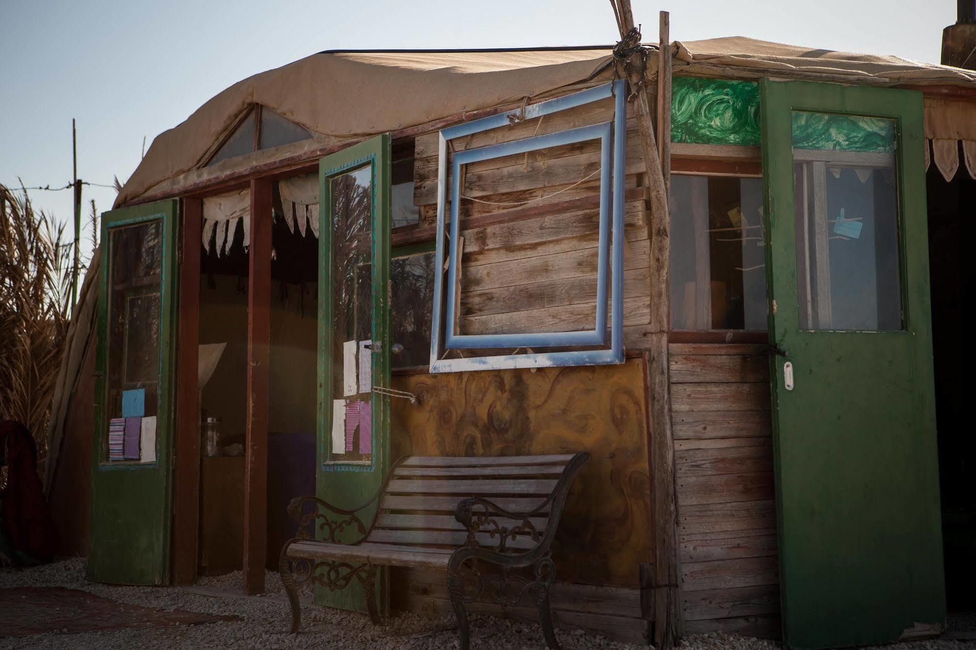 Silent Arrow Hotel Mitzpe Ramon Exterior foto