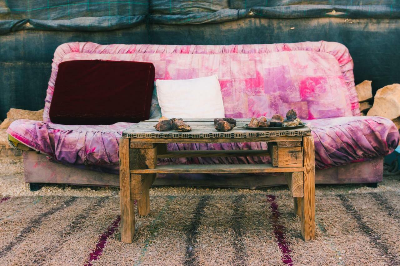 Silent Arrow Hotel Mitzpe Ramon Exterior foto